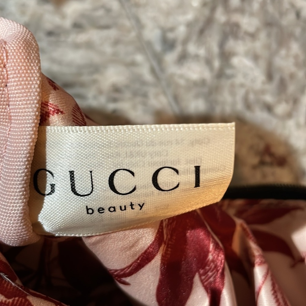 New Gucci Bloom Pouch View 6